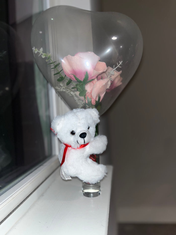 Luxurious forver rose balloon