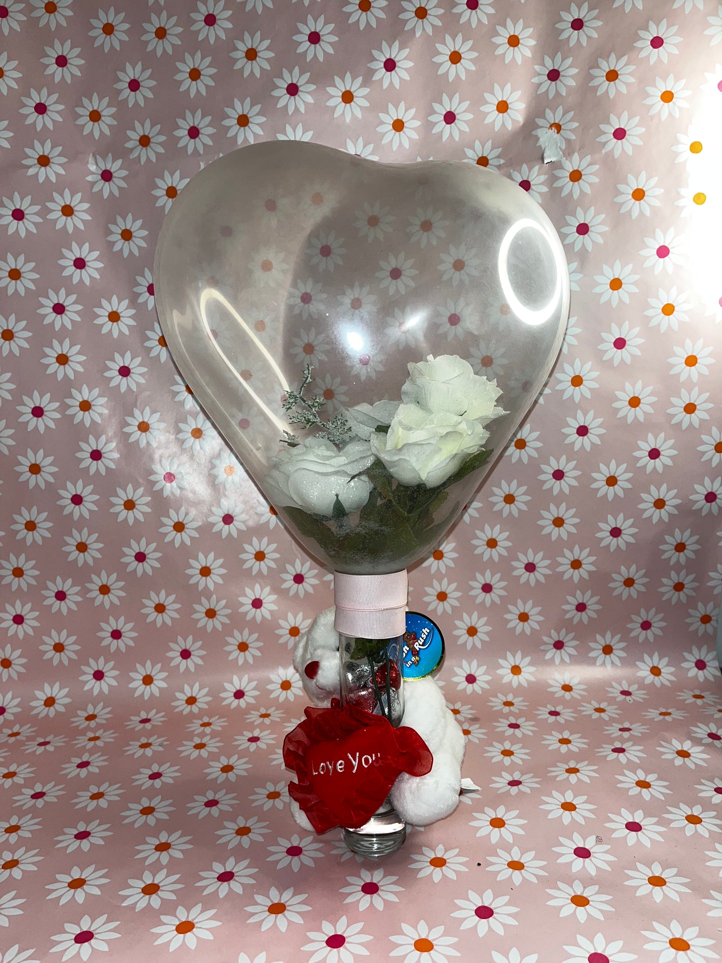 Luxurious forver rose balloon